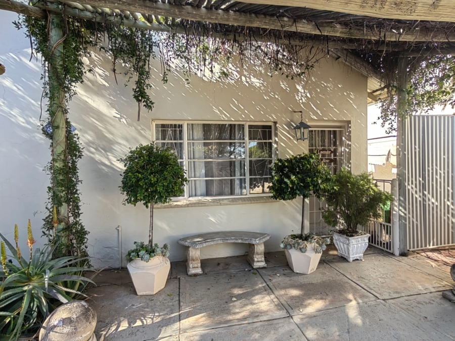 5 Bedroom Property for Sale in Parys Free State